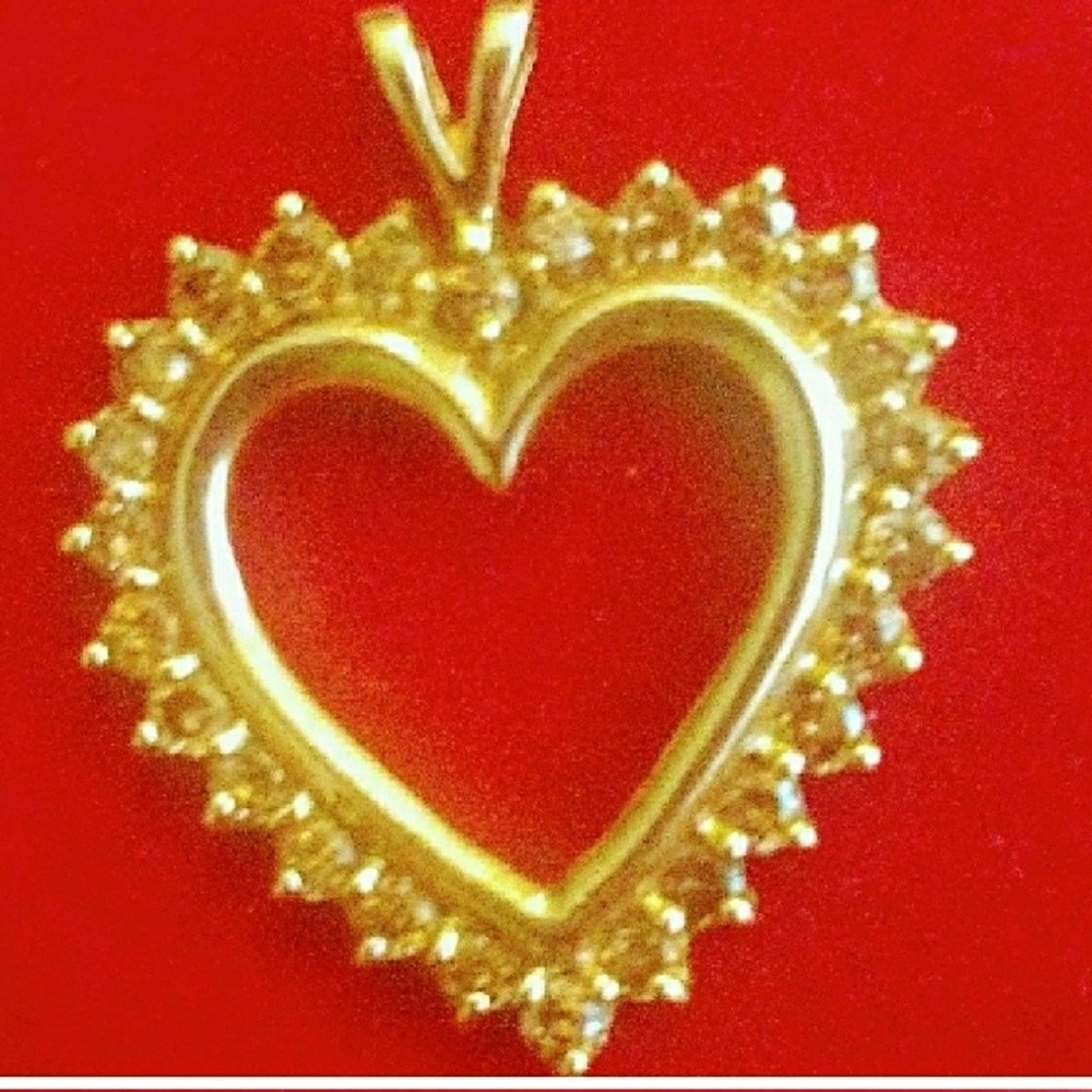 Champagne 💎 diamond 10k YG pendant!